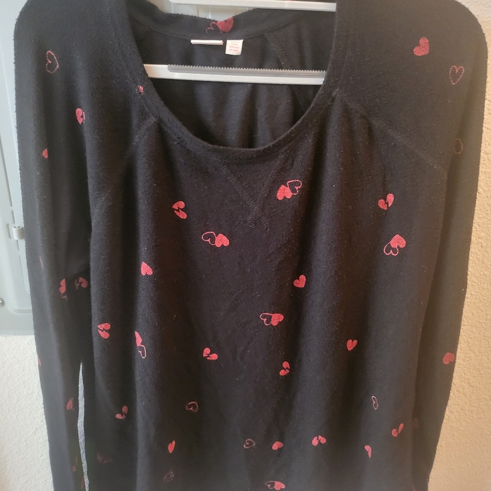 Make & Model Long Sleeve Sweater Women's Size Medium Black/Red